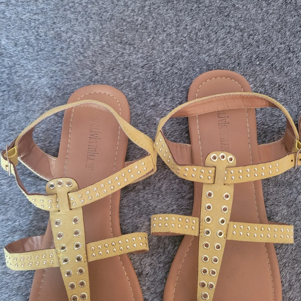 Olivia Miller sandals size 10